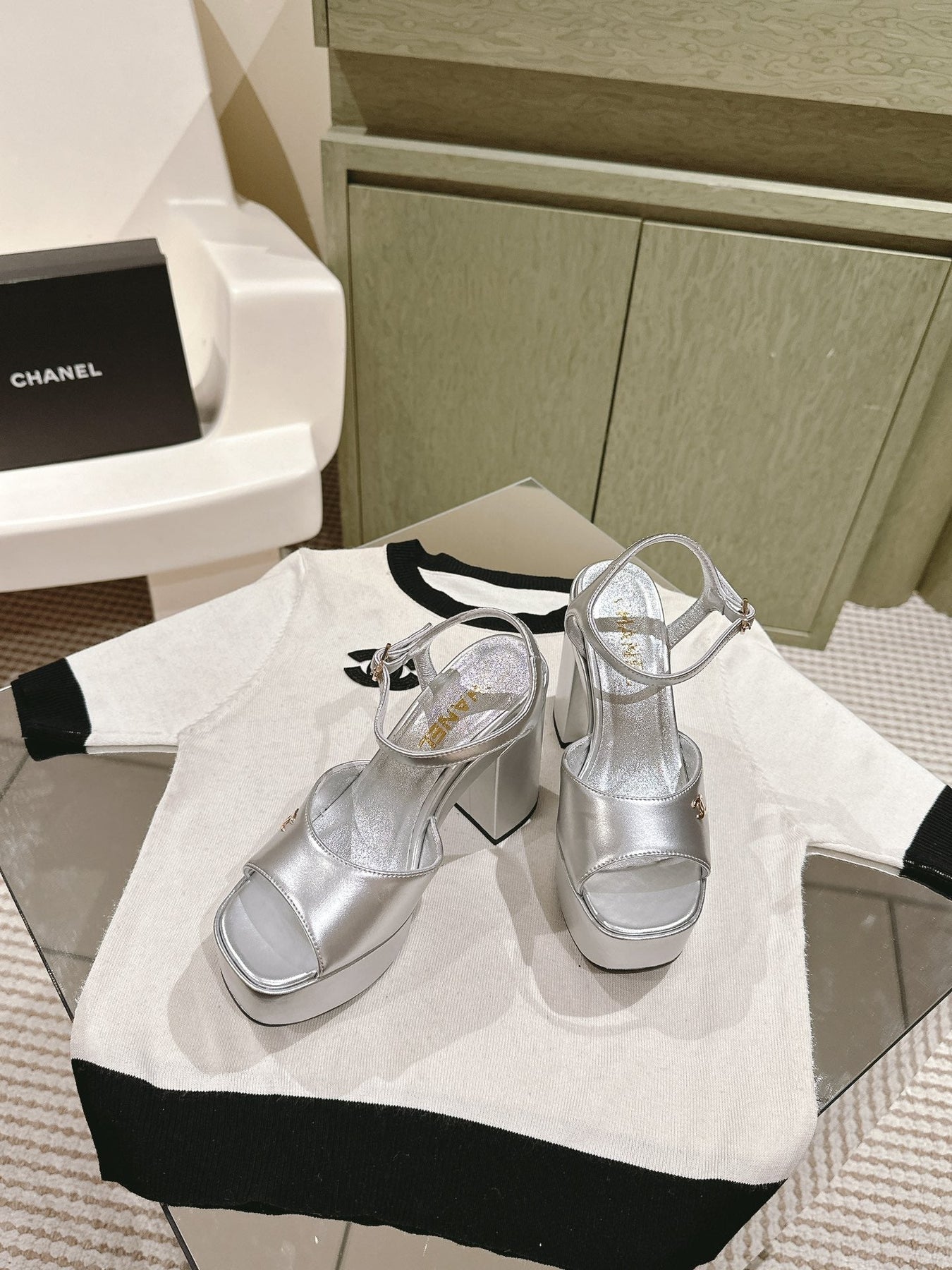 CC HIGH SANDAL SILVER CALFSKIN