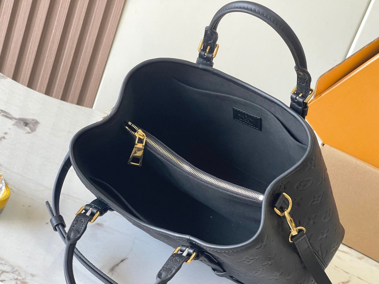 BABYLONE TOTE 31 IN BLACK MONOGRAM EMPREINTE LEATHER