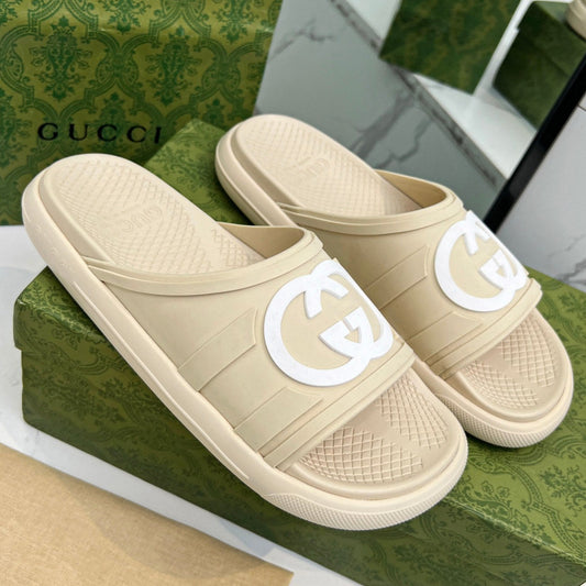 PLATFORM SLIPPERS IN SAND BROWN IMPORTED TPU