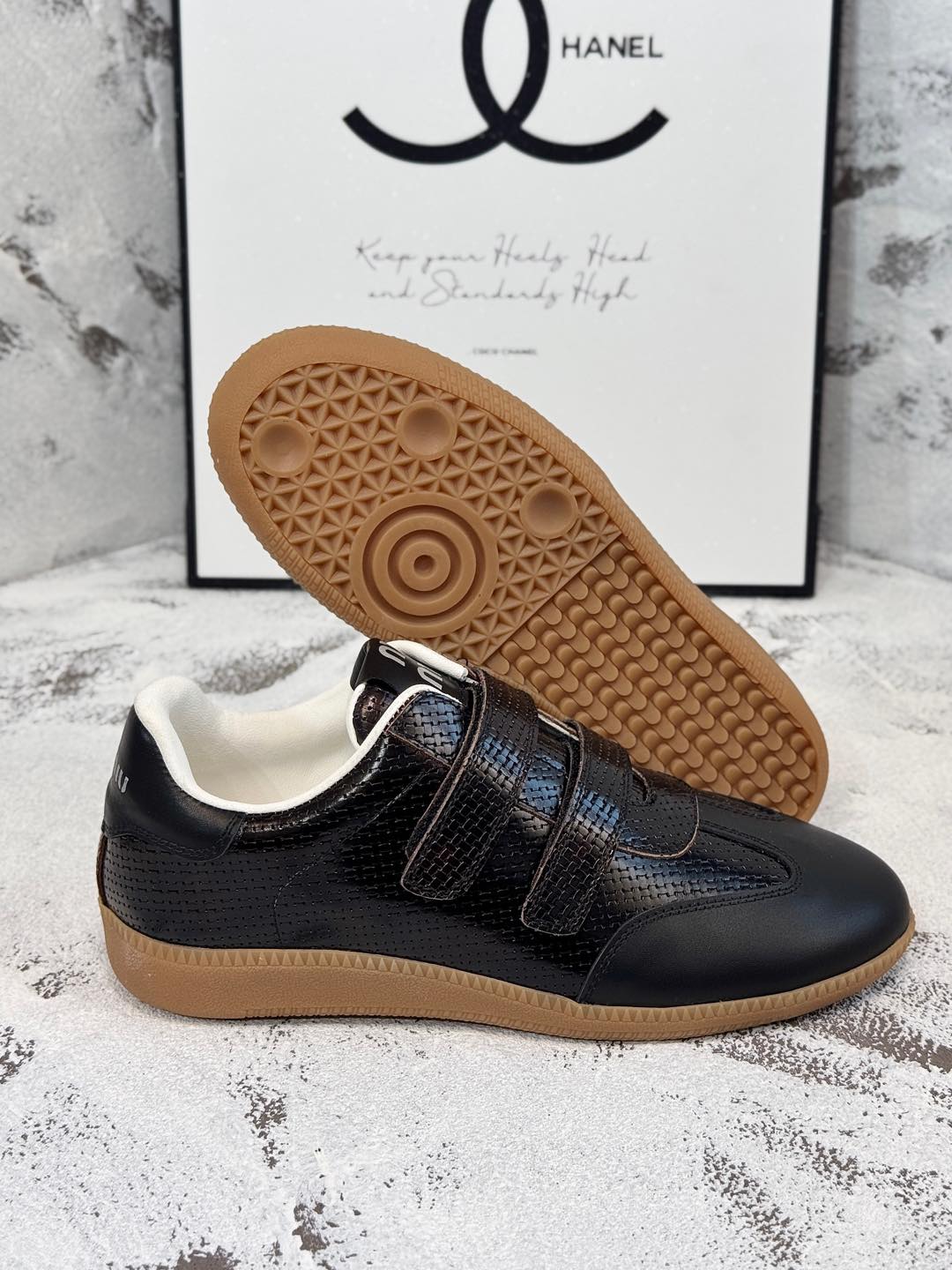 RETRO SNEAKERS WITH RIPTAPE STRAPS IN BLACK LAMBSKIN KNITTED PATTERN
