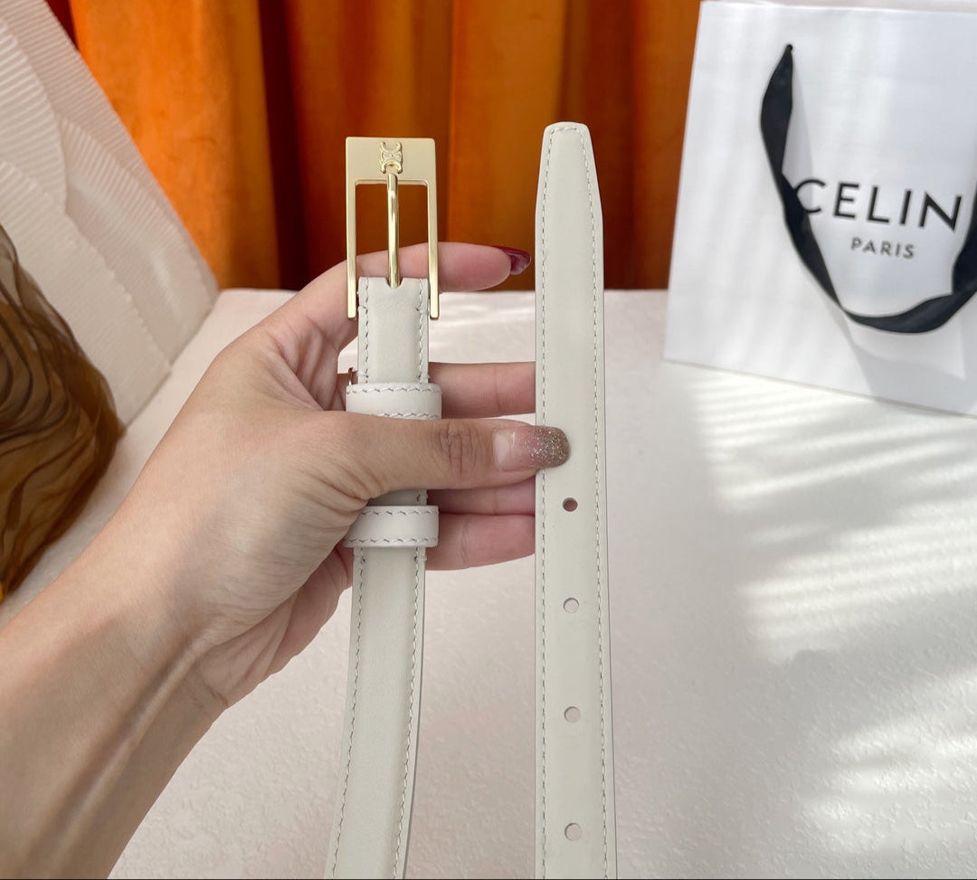 BELT 18MM IN WHITE CALFSKIN WITH RECTANGULAR BUCKLE EMBOSSED LOGO