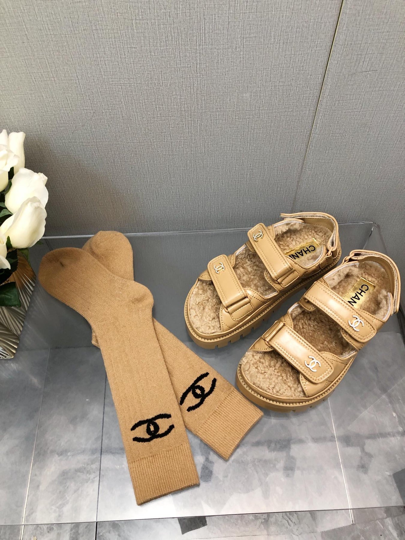 DAD SANDAL YELLOW CREAM LAMBSKIN