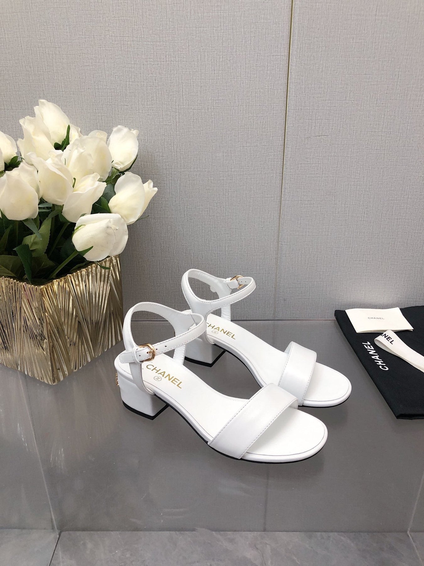 BLOCK HEEL 5 CM SANDAL IN WHITE LAMBSKIN
