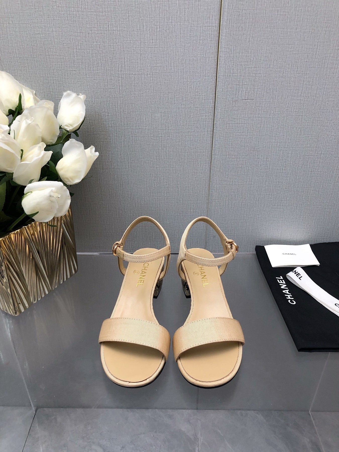 BLOCK HEEL WITH CRYSTAL 5 CM SANDAL IN SAND BROWN FABRIC