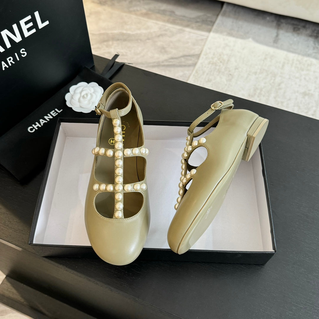 MARY JANES SHOES ECRU BEIGE GOATSKIN WITH FAUX PEARL