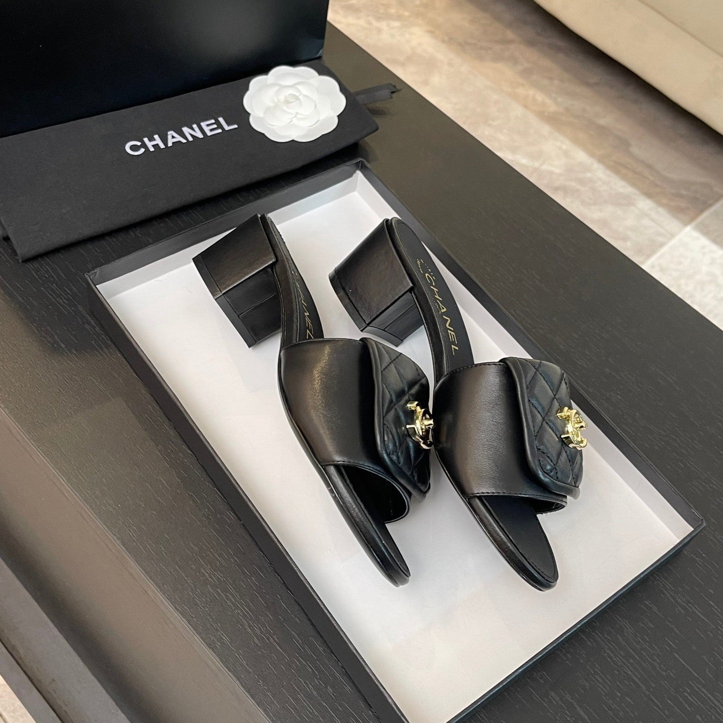 MID-HEEL 5 CM MULE IN BLACK LAMBSKIN