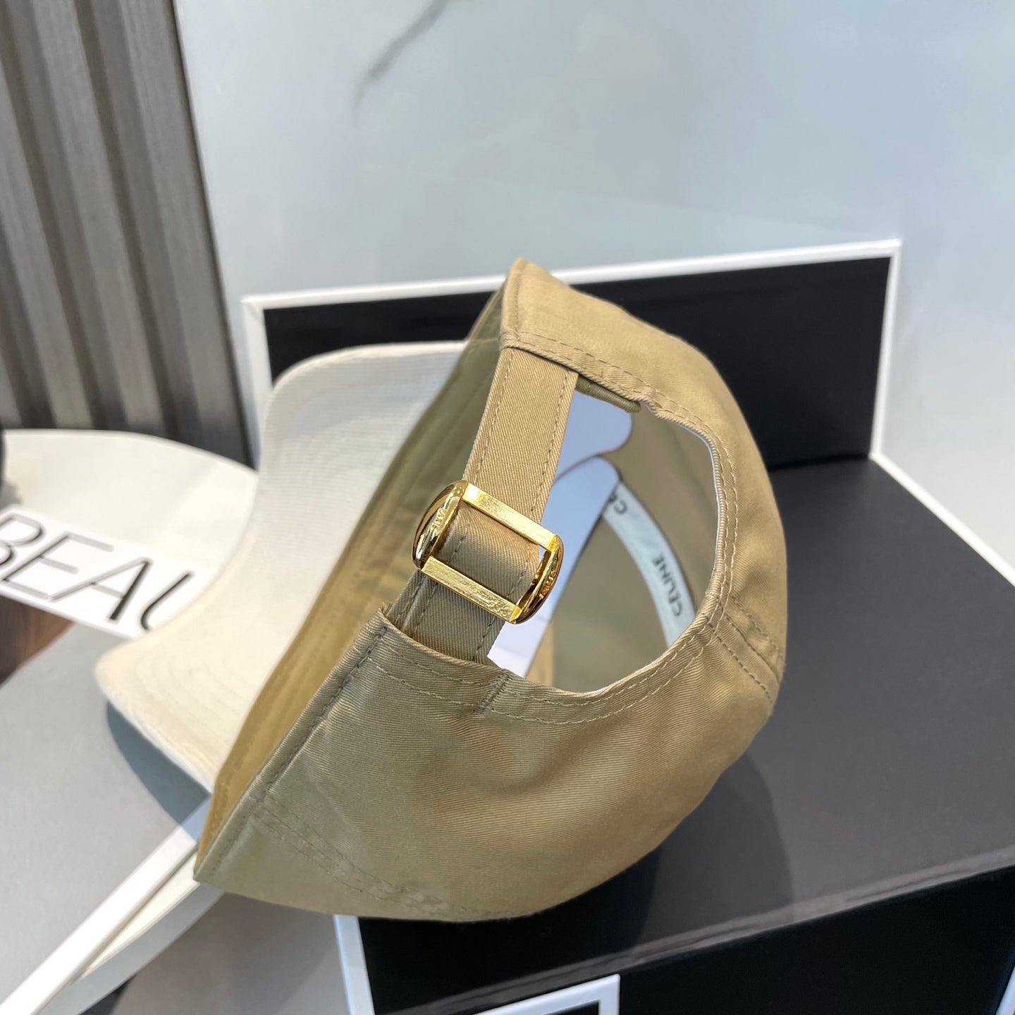 BASEBALL CAP MODEL 652406 IN OLIVE GREEN AND WHITE FABRIC