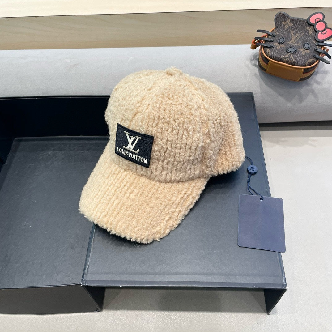 BASEBALL CAP IN BEIGE WOOL 421244