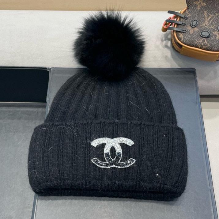 BEANIE HAT IN BLACK WOOL 426234