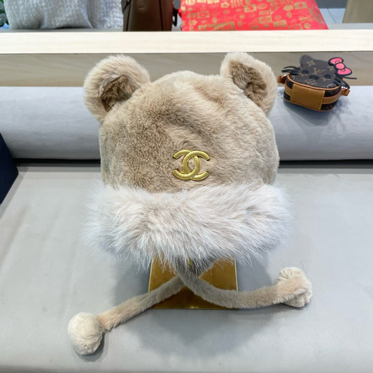 BEANIE HAT IN CAMEL BROWN LAMB FUR 426241