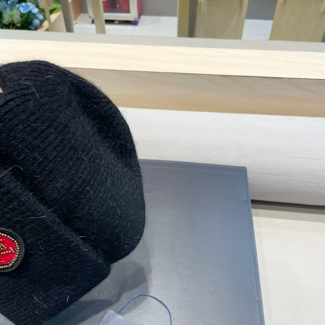 BEANIE HAT IN BLACK WOOL AND RABBIT FUR 433473