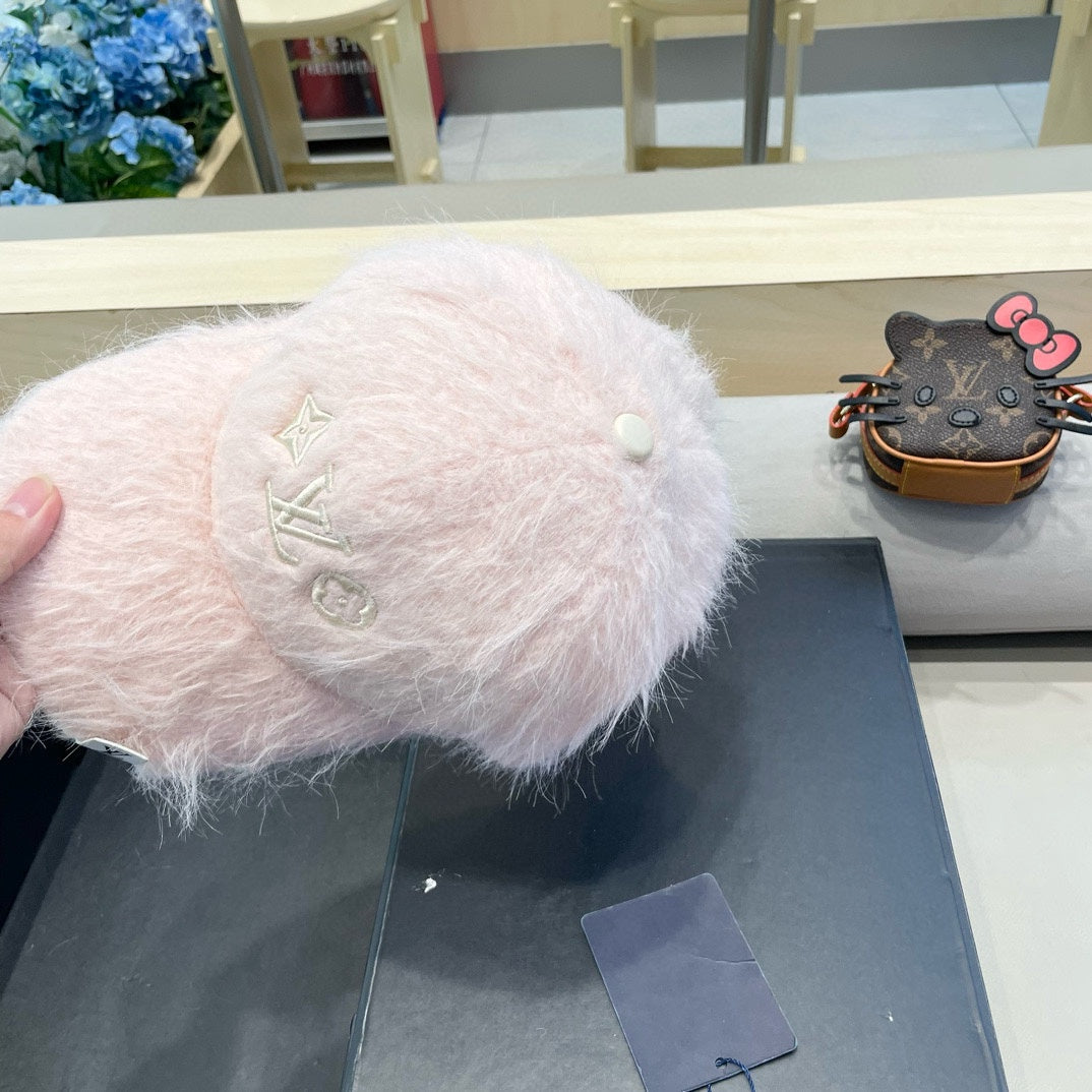 BASEBALL CAP IN PASTEL PINK RABBIT FUR 434934