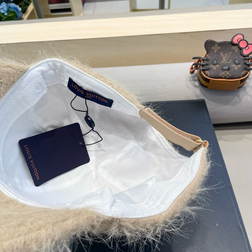 BASEBALL CAP IN BEIGE RABBIT FUR 434938