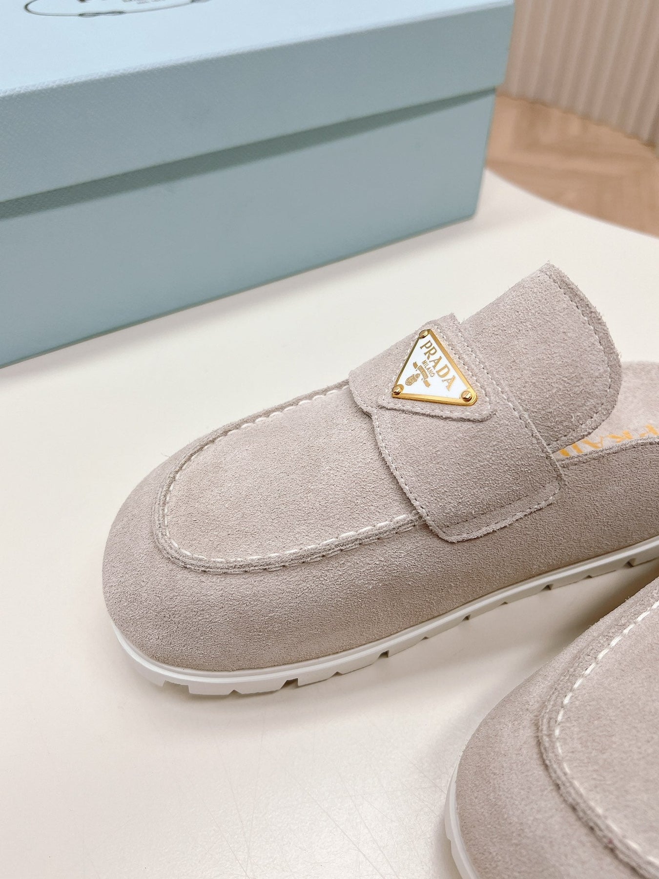 PRA SABOTS MULES LIGHT GRAY SUEDE