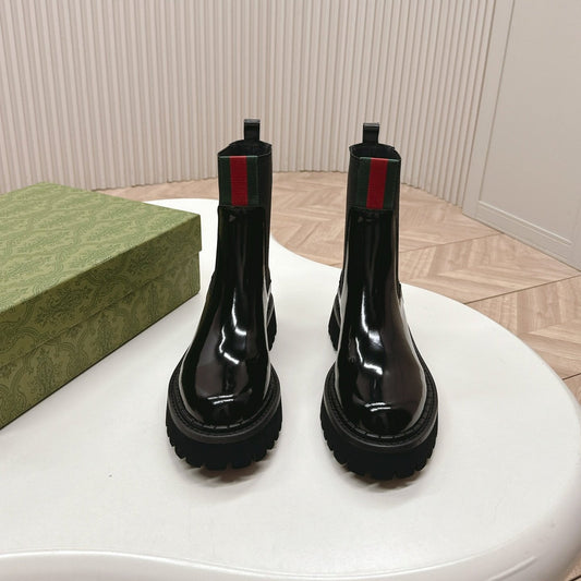 GG CLASSIC MARTIN BOOTS IN BLACK PATENT LEATHER