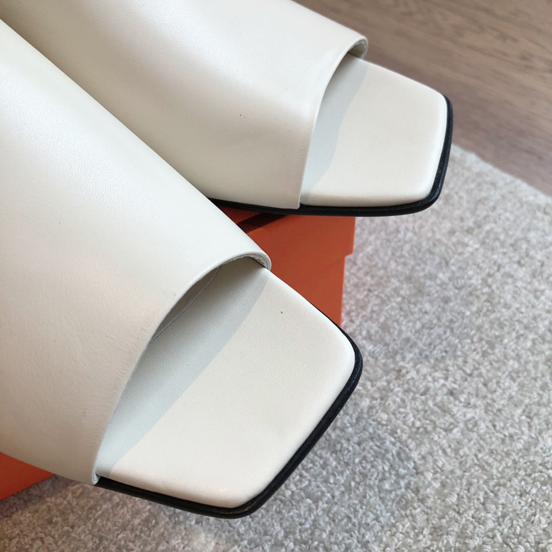 ICONIQUE 25 SANDAL WHITE CALFSKIN