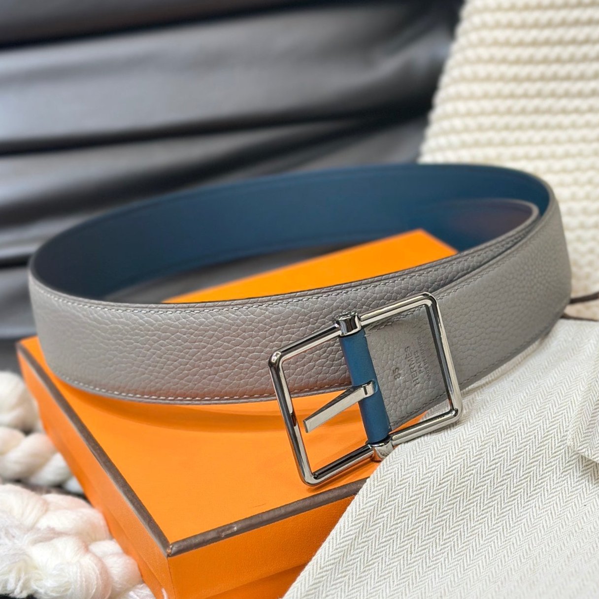 HM HADRIEN 38MM REVERSIBLE BELT GREY AND AEGEAN BLUE LEATHER SILVER BUCKLE