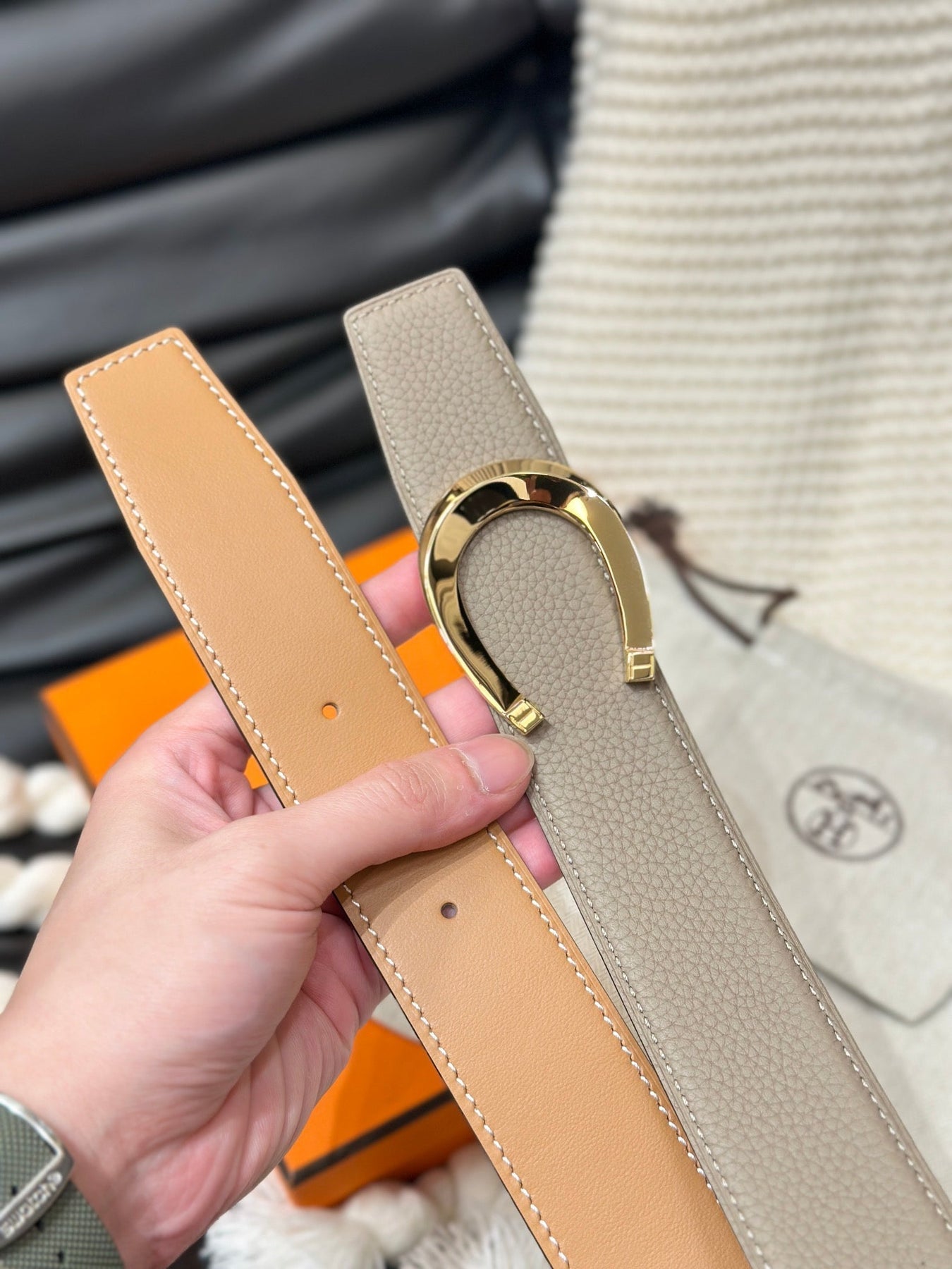 HM LUCK BELT GOLD BUCKLE & REVERSIBLE PEANUT BROWN LEATHER STRAP 38MM