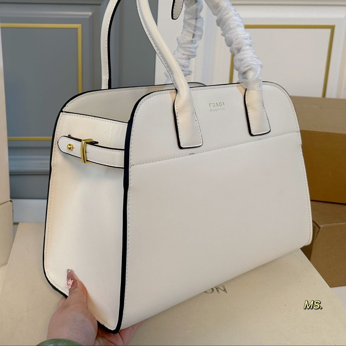 GALLERIA TOP HANDLE BAG 32 IN OFF WHITE SAFFIANO LEATHER