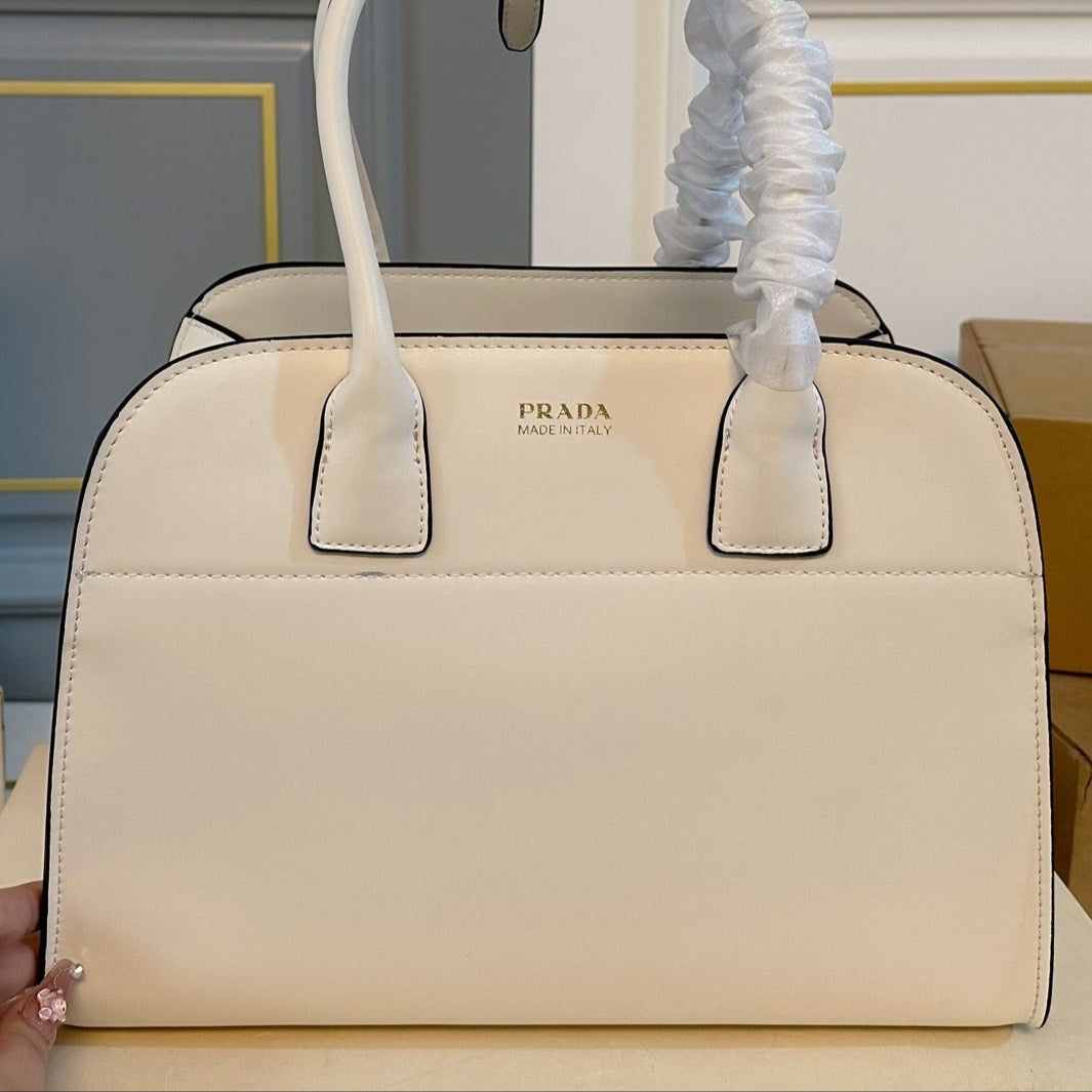 GALLERIA TOP HANDLE BAG 32 IN OFF WHITE SAFFIANO LEATHER