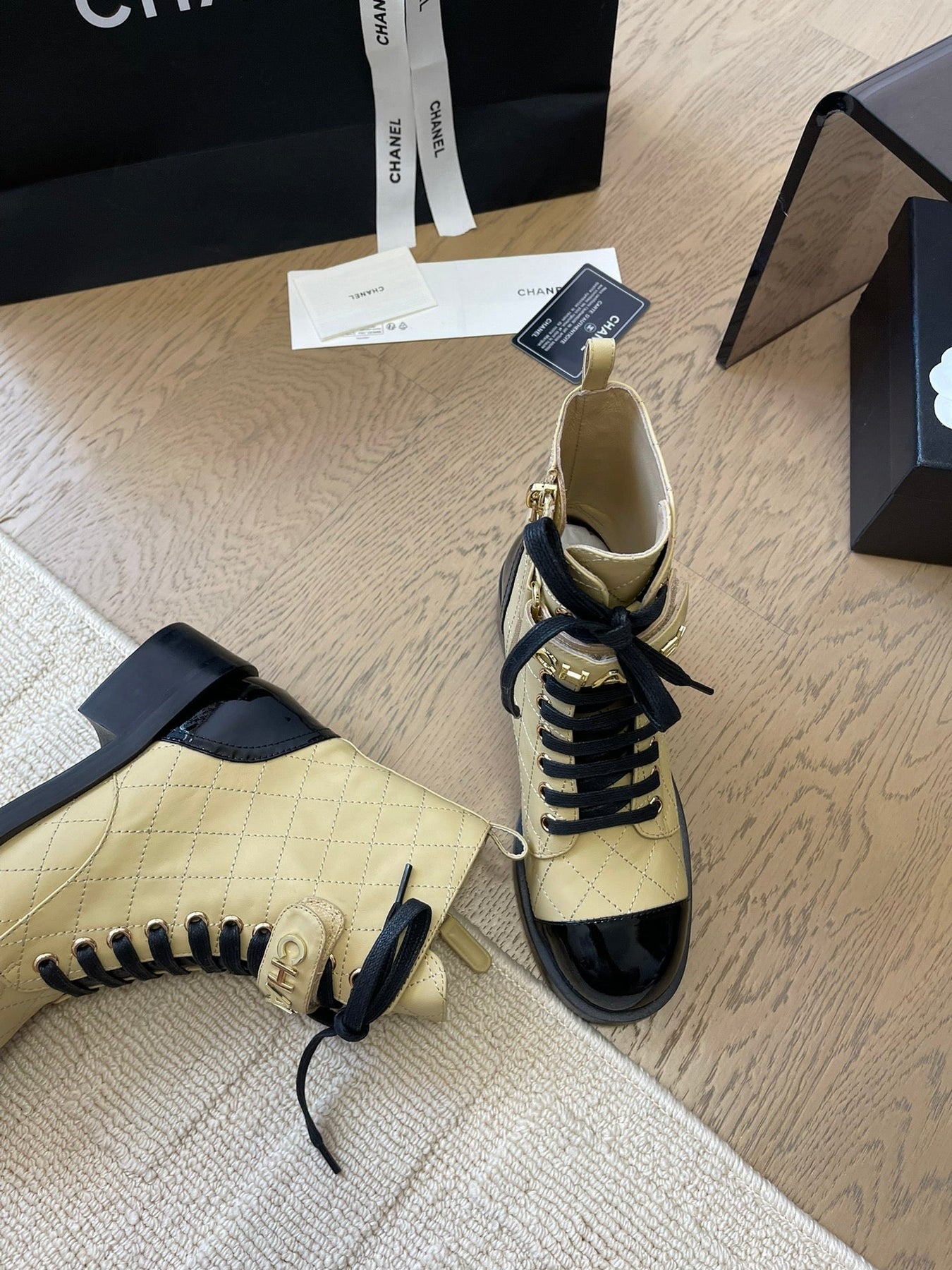 ALPHABET MARTIN BOOTS IN FLAX YELLOW LAMBSKIN