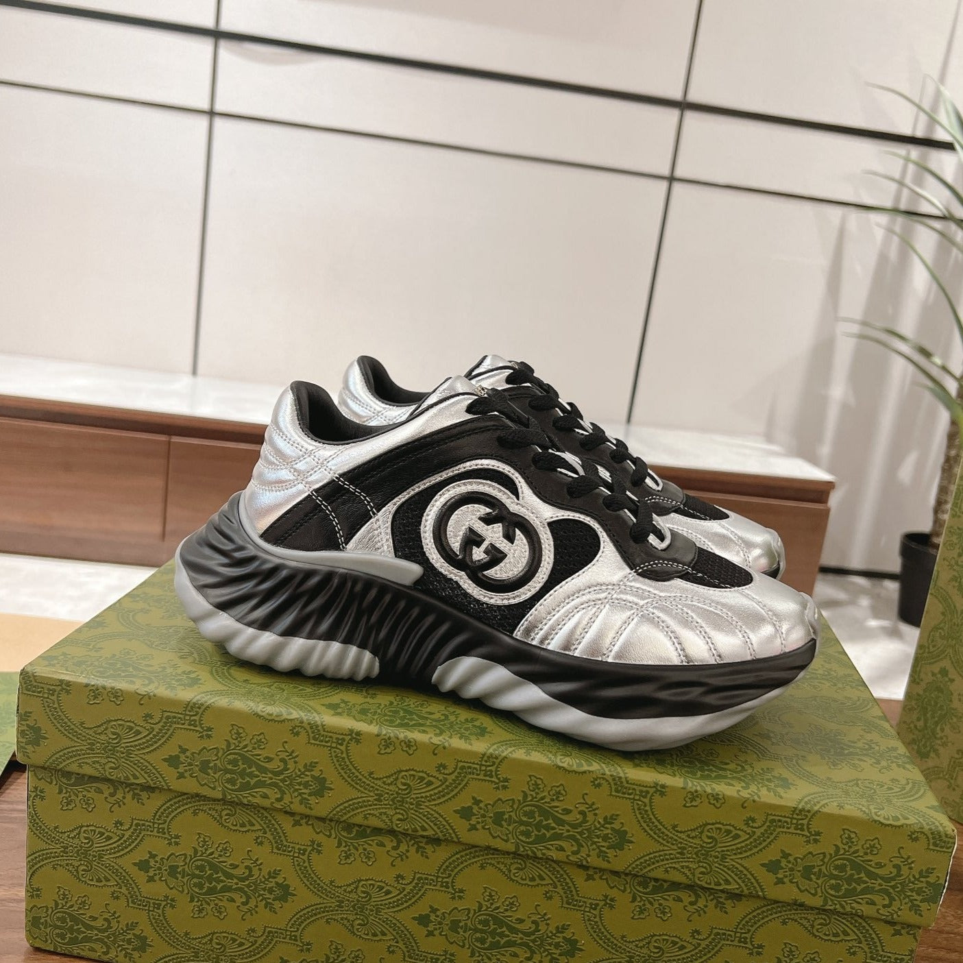 GG RIPPLE SNEAKER BLACK Silver