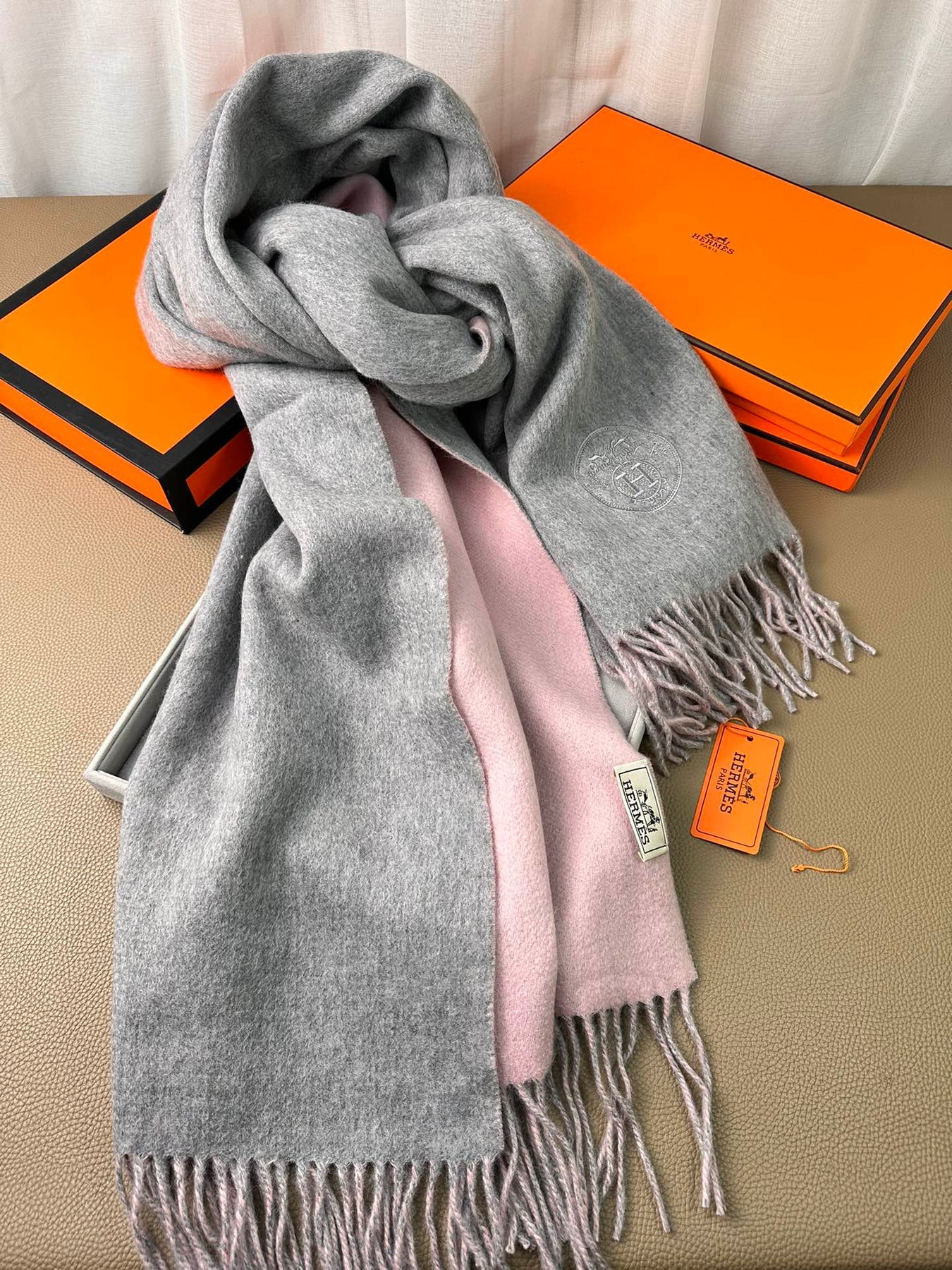 DOUBLE-FACE SCARF 200 CM IN LIGHT PINK AND GREY CASHMERE