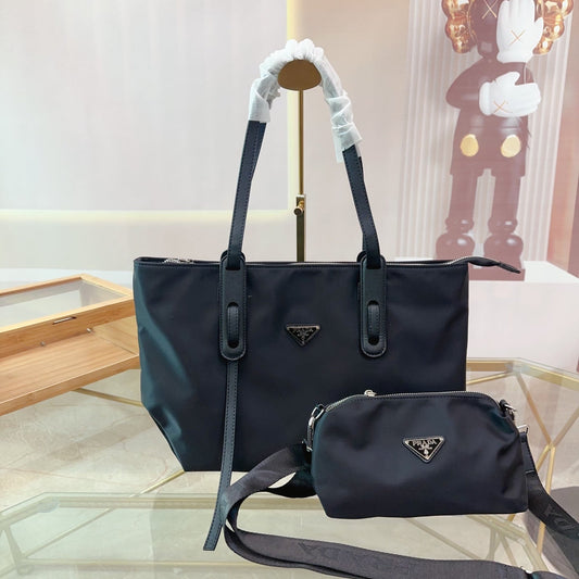 LARGE TOTE BAG 36 IN BLACK RE-NYLON FABRIC