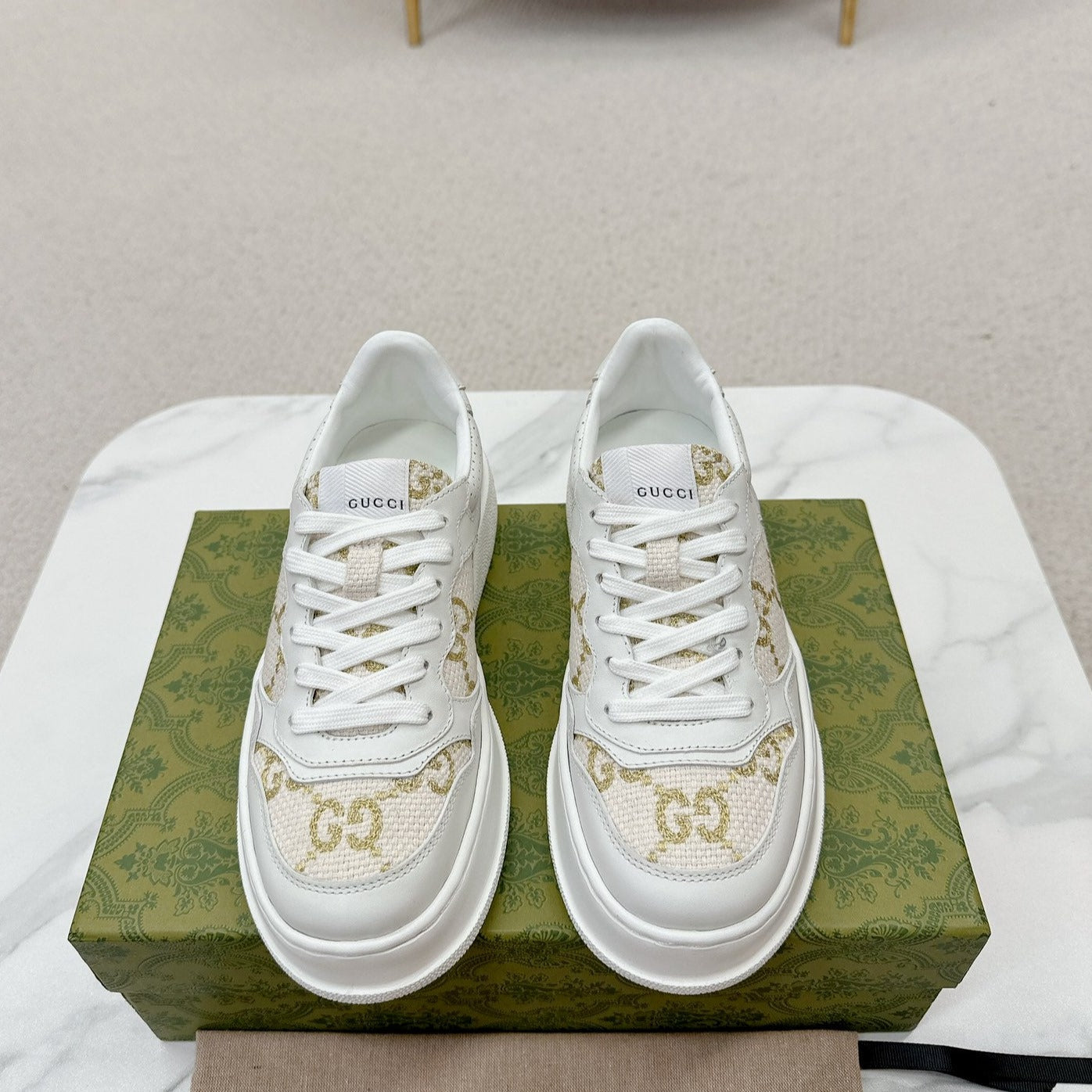 GG TRAINER WHITE CALFSKIN WITH PATTERN