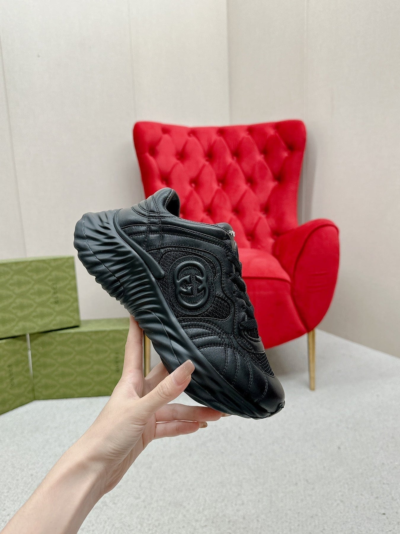 GG RIPPLE TRAINER BLACK LAMBSKIN