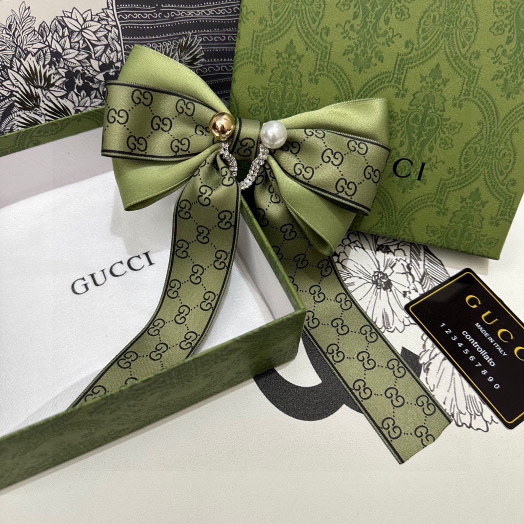 RIBBON BOW HAIR CLIP IN OLIVE GREEN RE-NYLON ATTACHED PEARL 358261