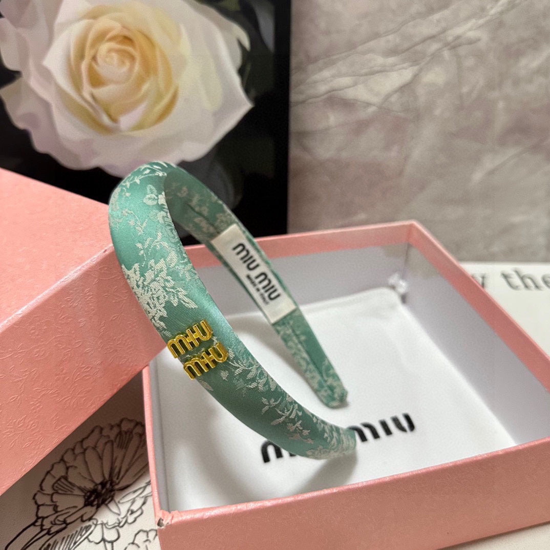 HEADBAND WITH GARNITURE PRINT IN VIRIDIAN GREEN SILK 432823