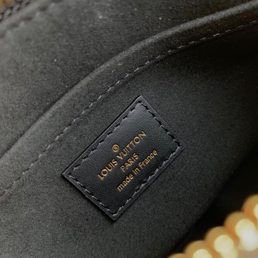 ONTHEGO EAST WEST BAG 25 IN BLACK MONOGRAM EMBOSSED COWHIDE