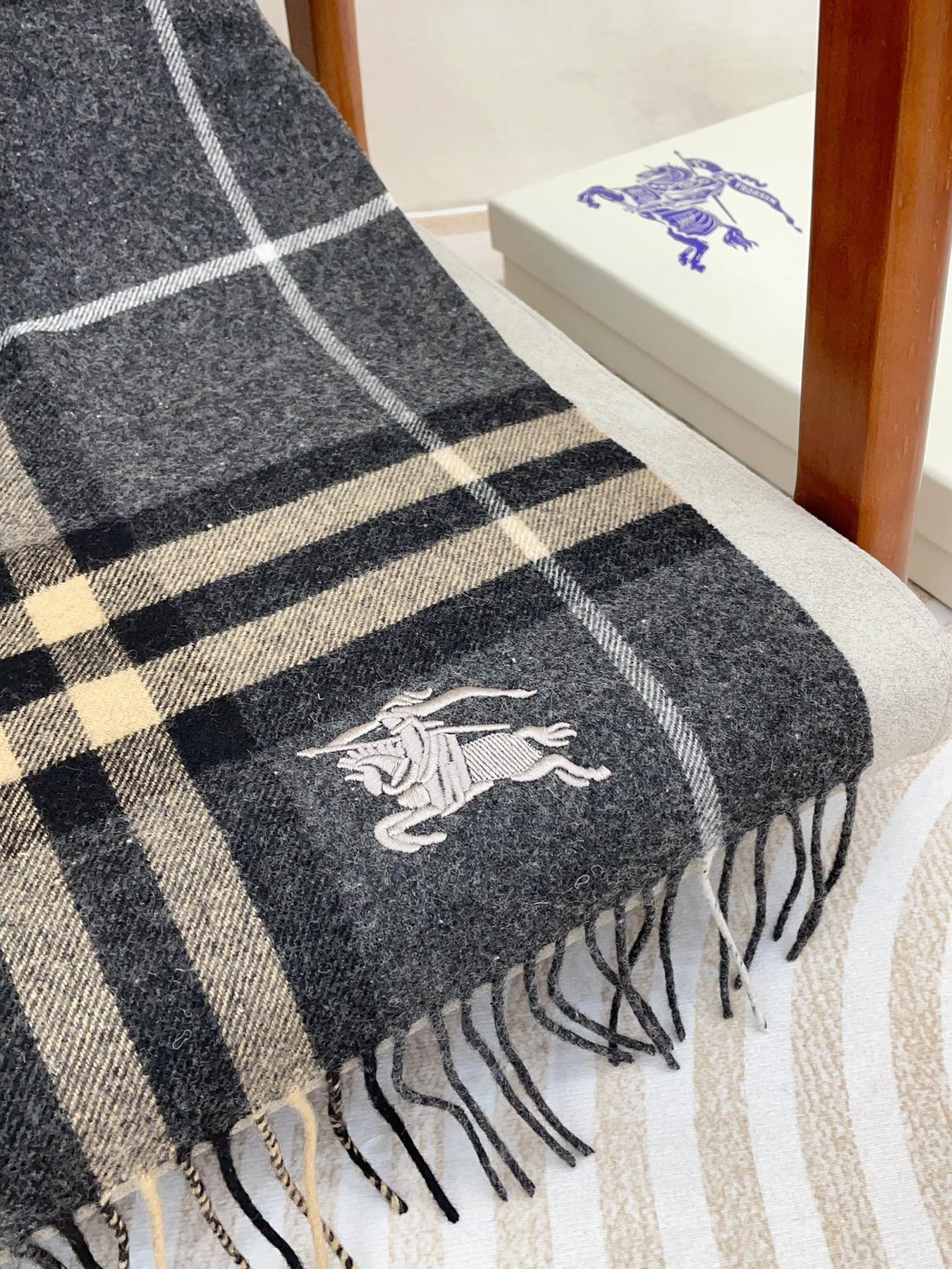 CLASSIC WOOL CHECK SCARF 180 CM DARK GRAY MIX CAMEL BROWN 402098