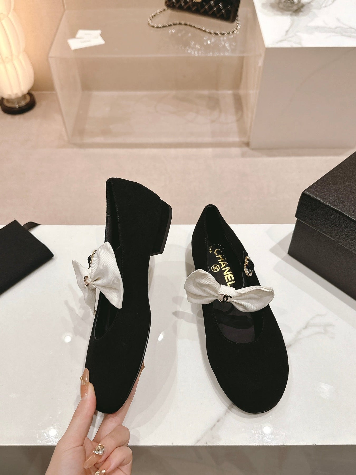 MARY JANE SHOES BLACK CALFSKIN