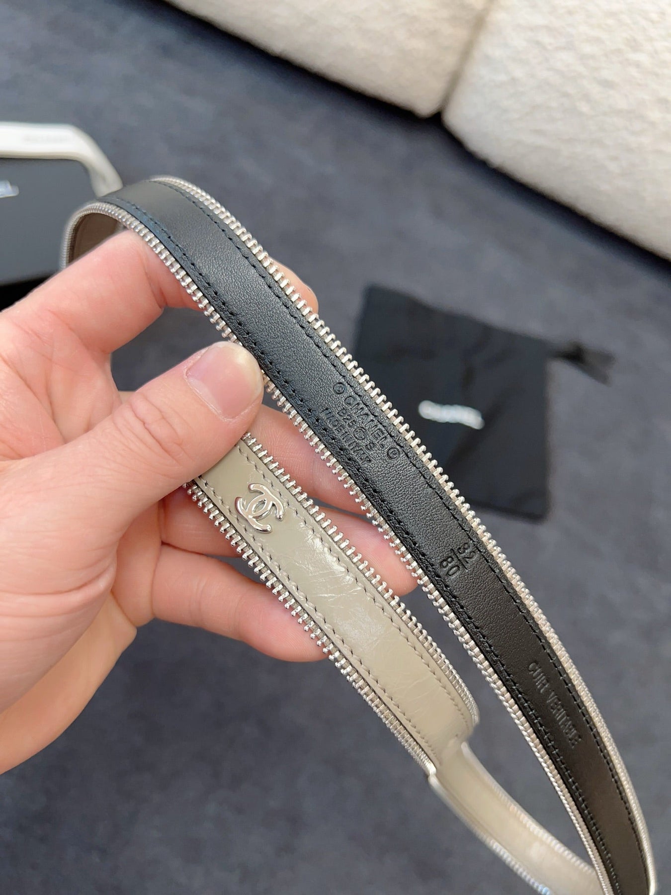 BELT 20MM IN GRAY CALFSKIN WITH INTERWOVEN CHAIN BUCKLE ZIPPER IN TRIM SILVER HARDWARE