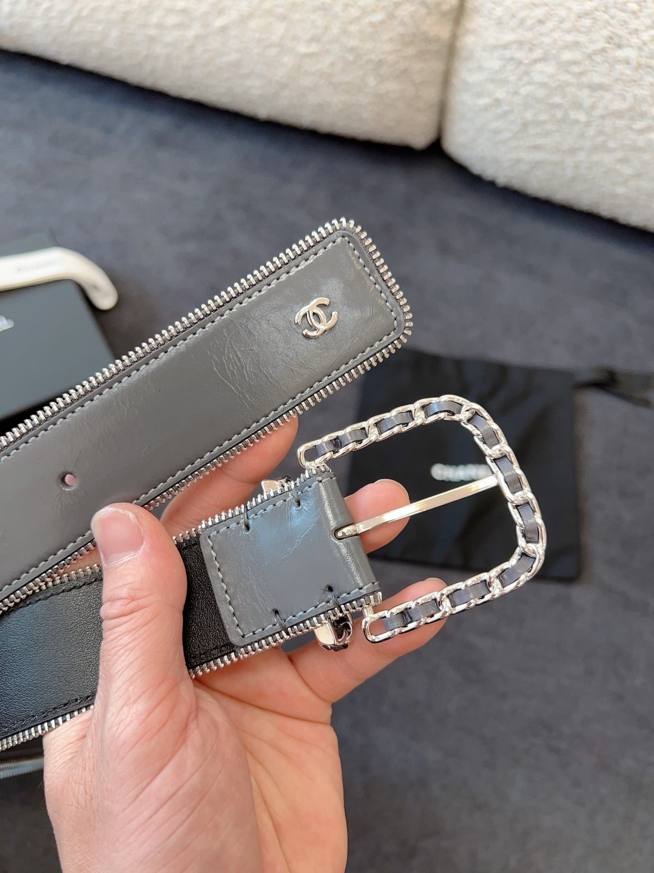 BELT 40MM IN GRAY CALFSKIN WITH INTERWOVEN CHAIN BUCKLE ZIPPER IN TRIM SILVER HARDWARE