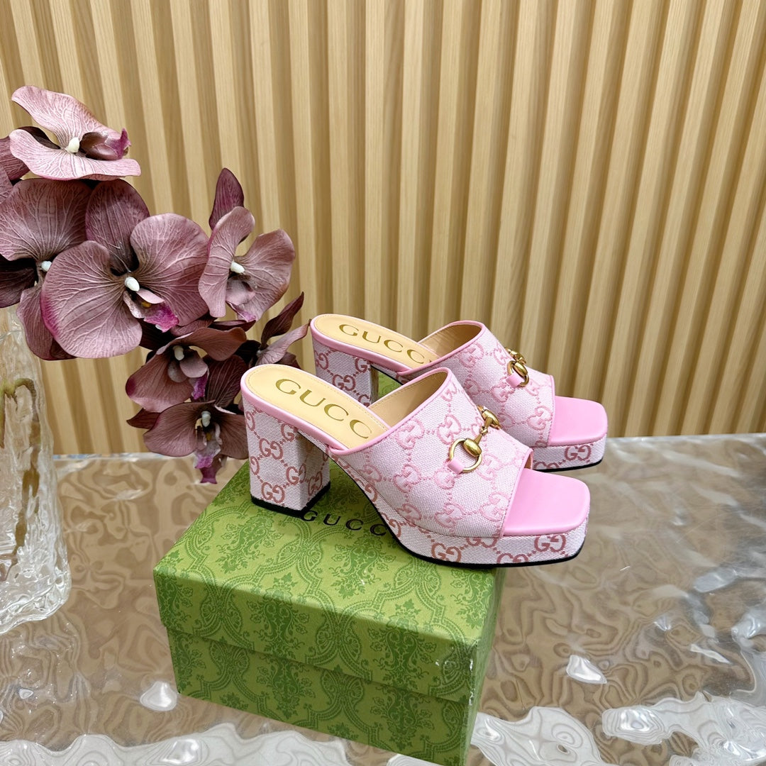 HORSEBIT SLIDE SANDAL IN PINK MONOGRAM CANVAS AND SHEEPSKIN LINING