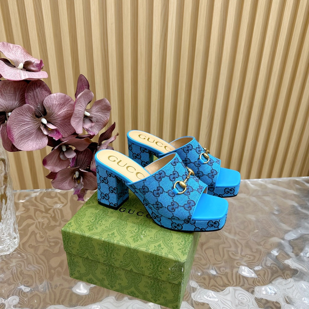 HORSEBIT SLIDE SANDAL IN AZURE BLUE MONOGRAM CANVAS AND SHEEPSKIN LINING