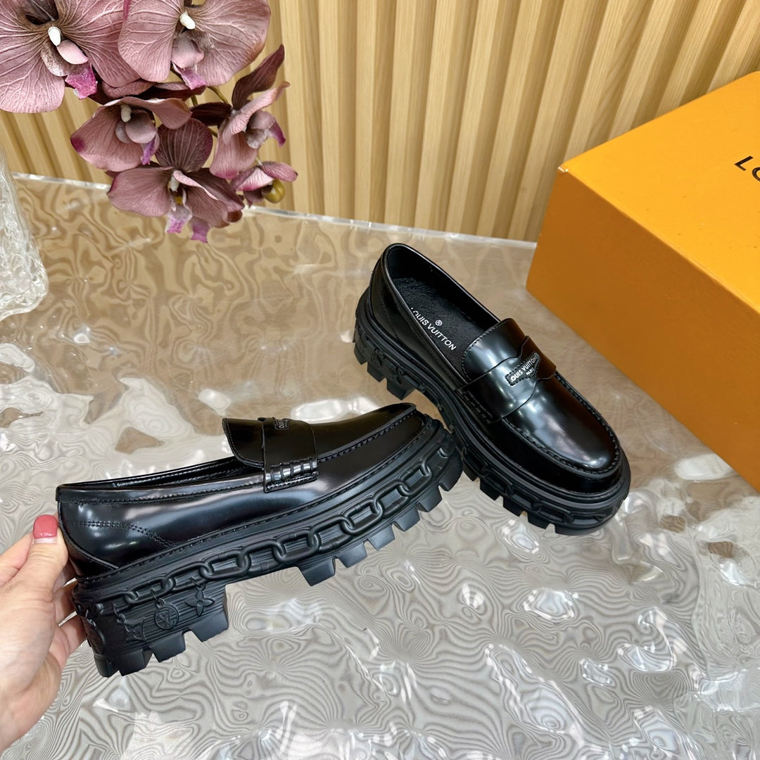 LV RECORD LOAFERS IN BLACK GLOSSY CALFSKIN