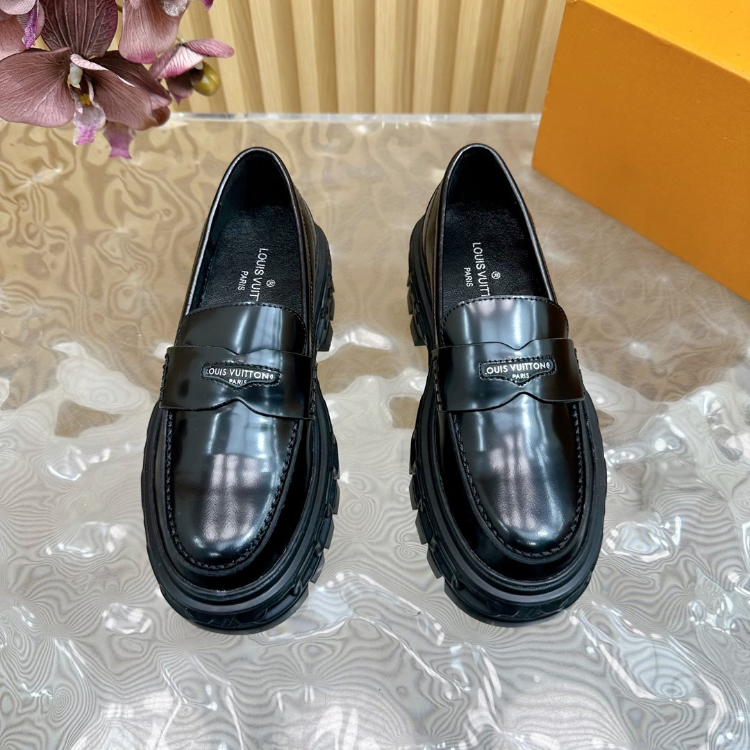 LV RECORD LOAFERS IN BLACK GLOSSY CALFSKIN