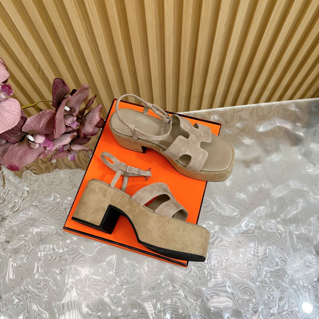 JAM 30 SANDAL IN TORTILLA BROWN VELVET