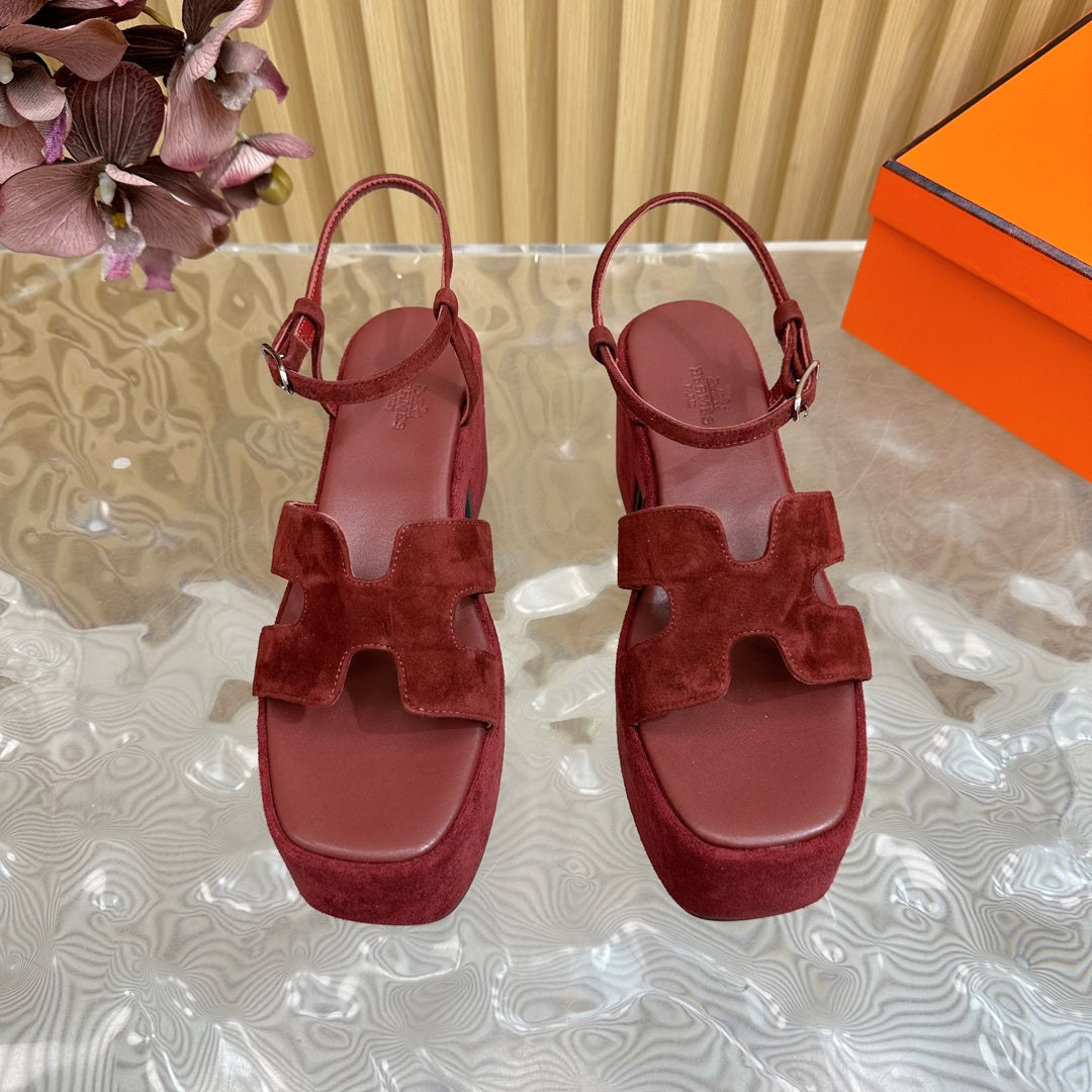 JAM 30 SANDAL IN BLOOD RED VELVET