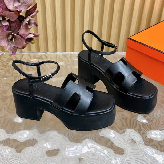 JAM 30 SANDAL IN BLACK CALFSKIN