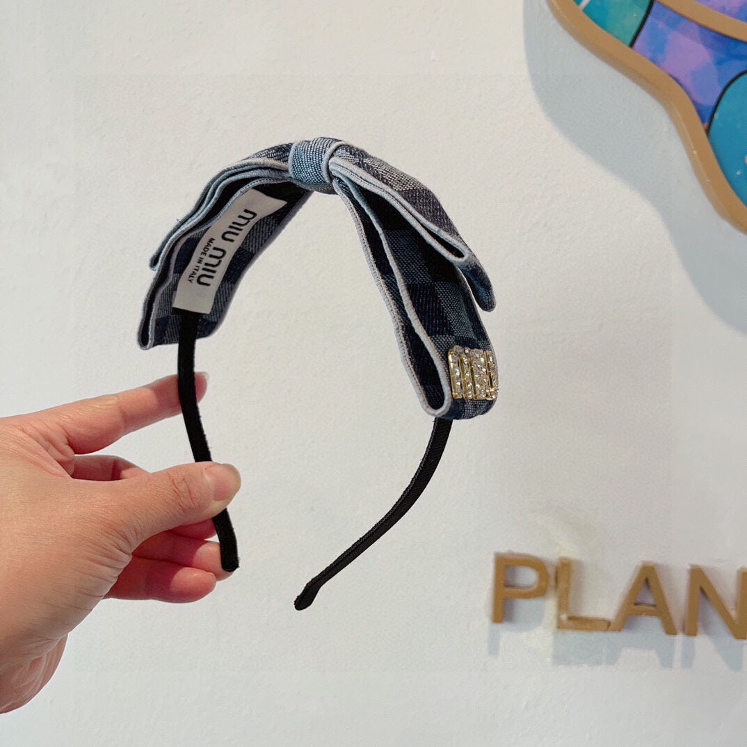 BOW HEADBAND IN BLUE DAMIER DENIM 398855