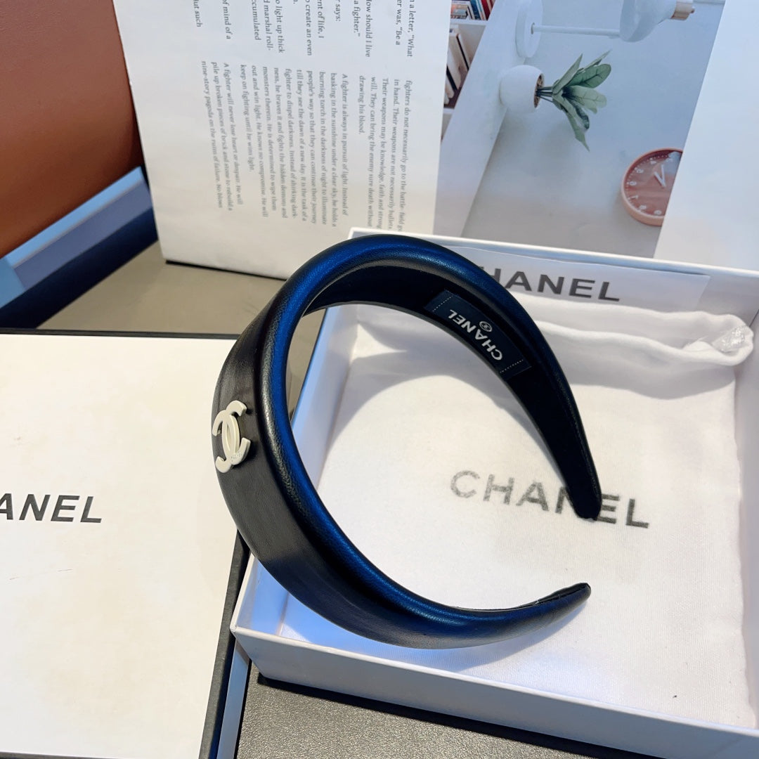 BLACK LAMBSKIN HAIRBAND 432767