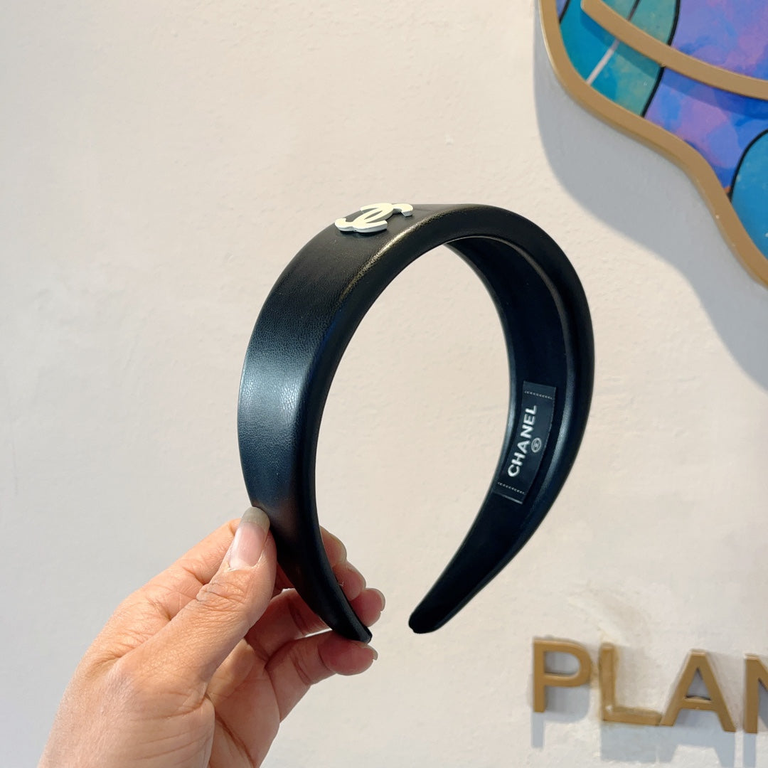 BLACK LAMBSKIN HAIRBAND 432767