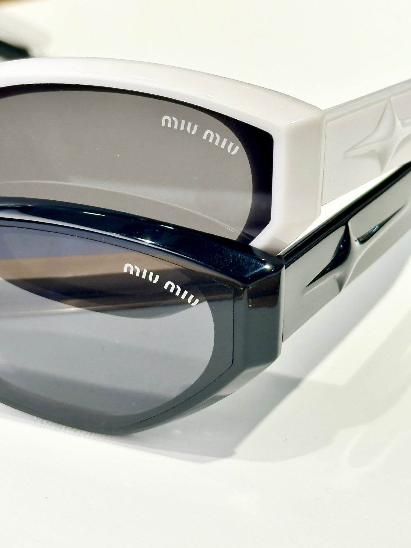 CAT EYE SUNGLASSES SMU52WS IN ACETATE