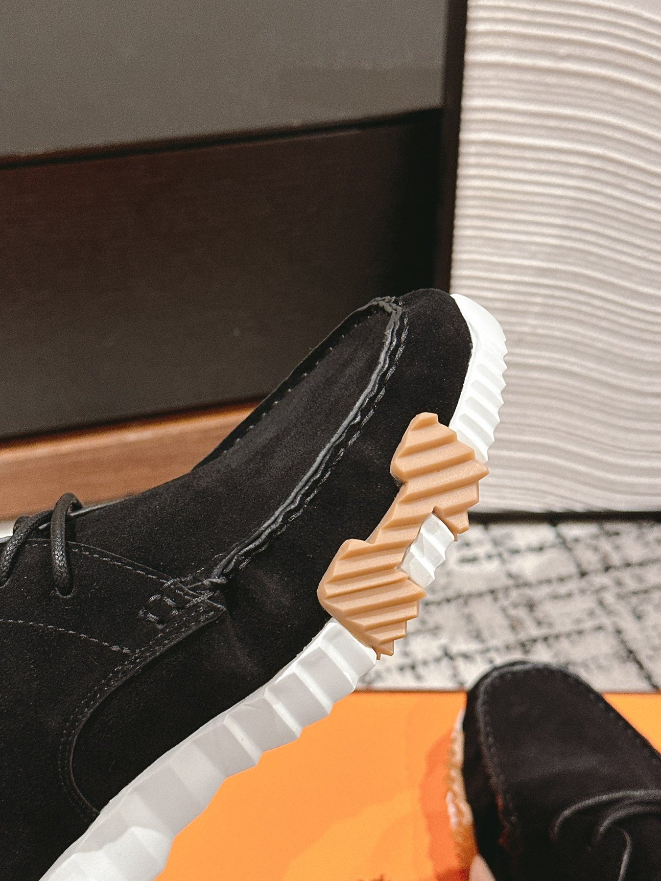 INCREASE SNEAKER IN BLACK SUEDE