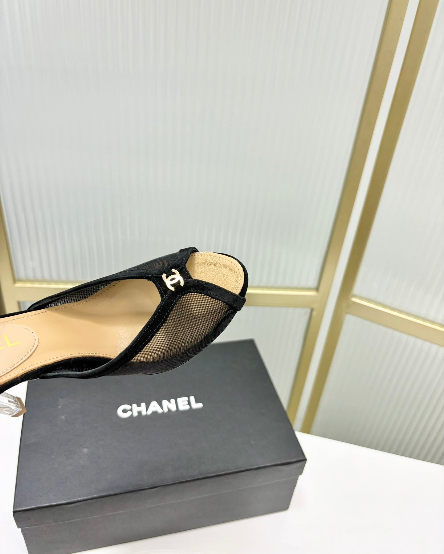 HIGH HEEL PEEP TOE IN BLACK BREATHABLE MESH